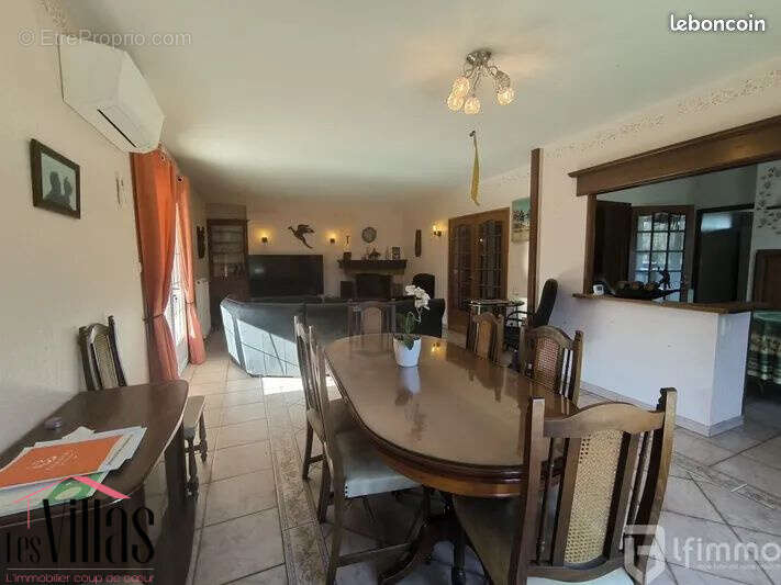 Maison à DOUZENS