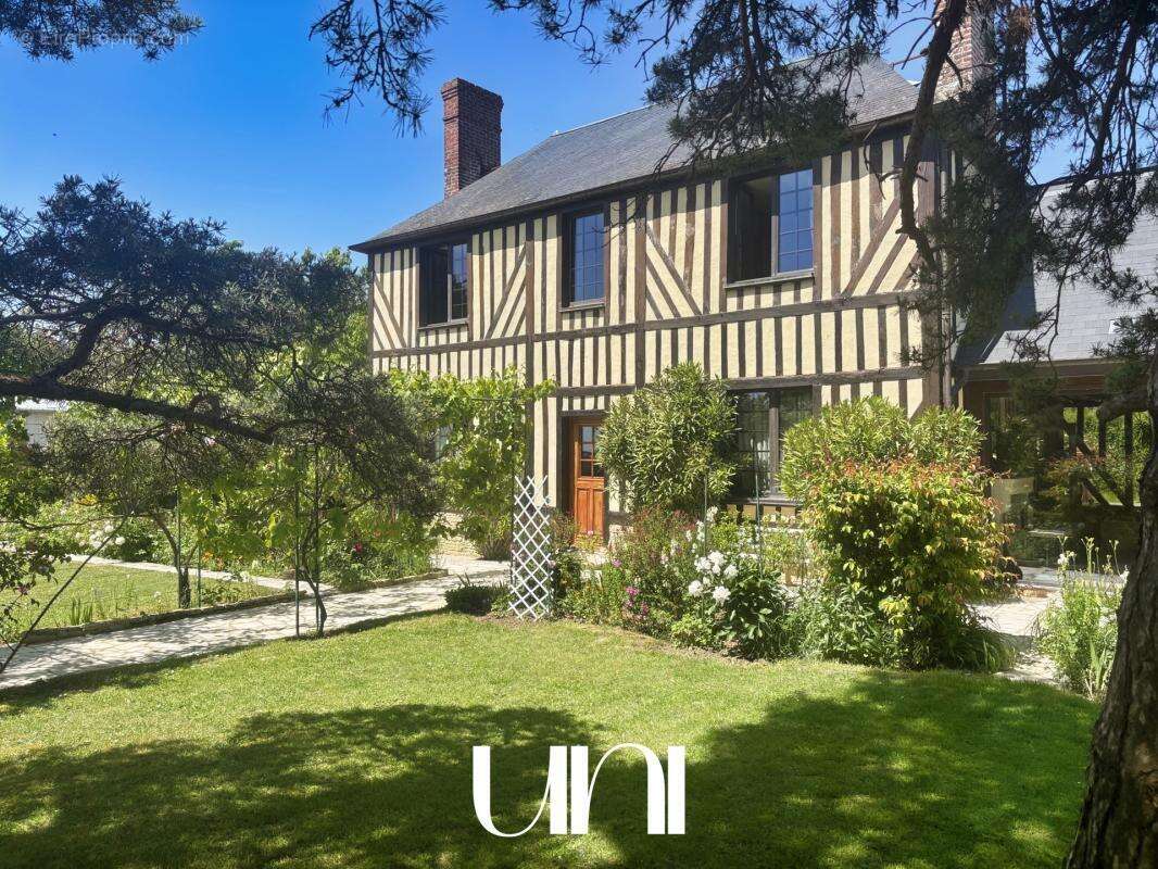 Maison 8 pièces 220 m² à vendre à Notre-Dame-D'estrees (14340) - photo 11