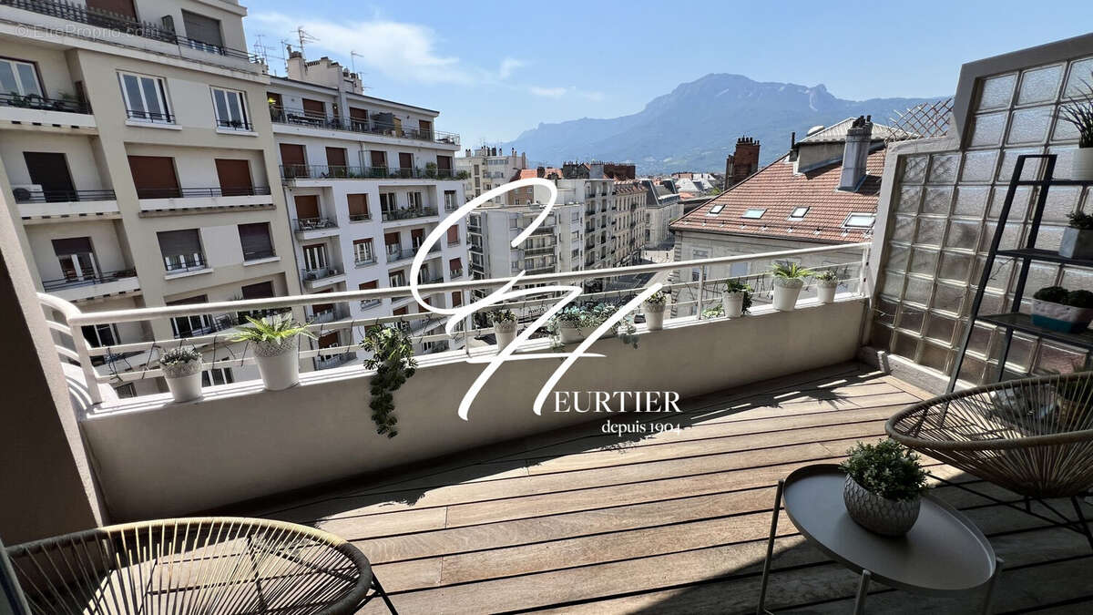 Appartement 197 m² à Grenoble  - photo 2