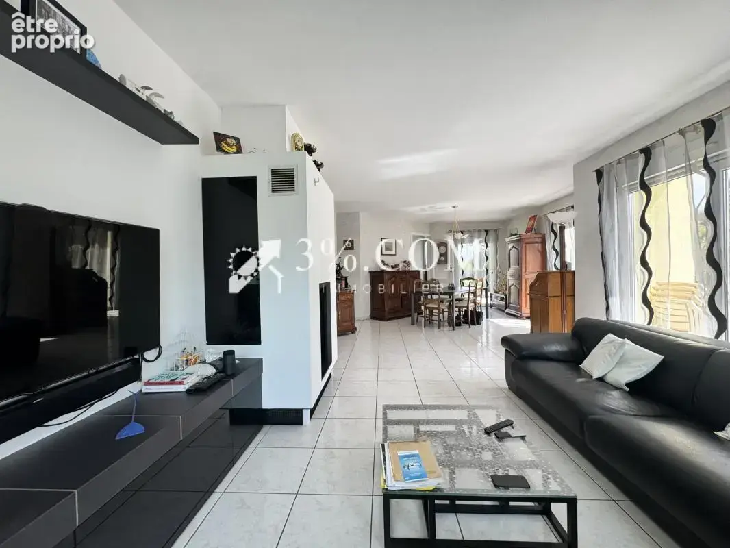 3%COM Très belle Maison 5 chambres avec piscine sur 8,50 are - photo 10