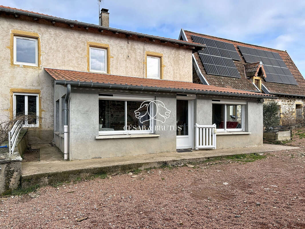 Maison à MONTAGNY