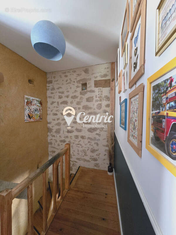 Maison 68 m² à Bressuire  - photo 6