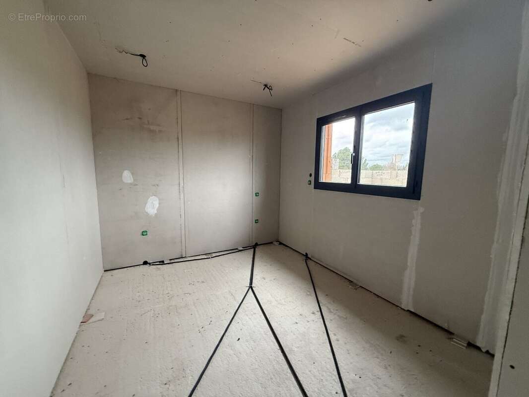 Maison à LIGNAN-SUR-ORB