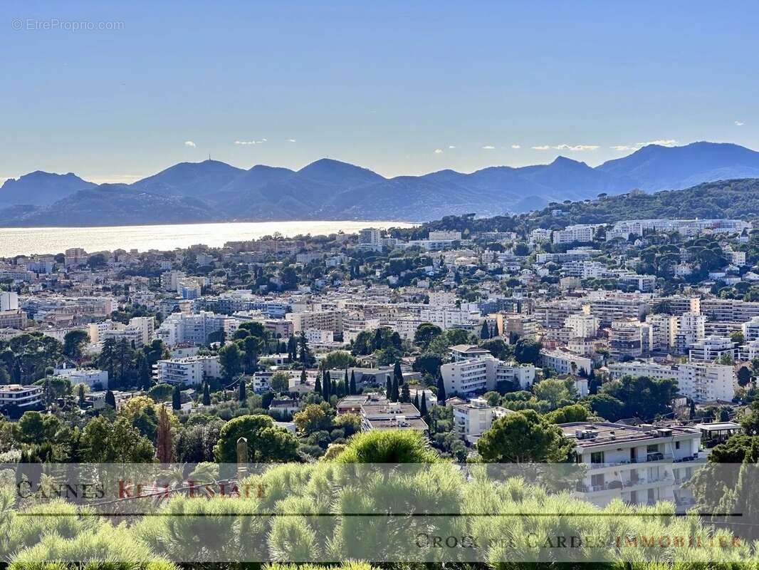 Appartement à LE CANNET