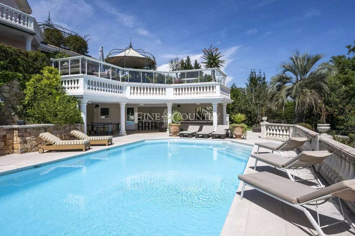 Maison à MANDELIEU-LA-NAPOULE