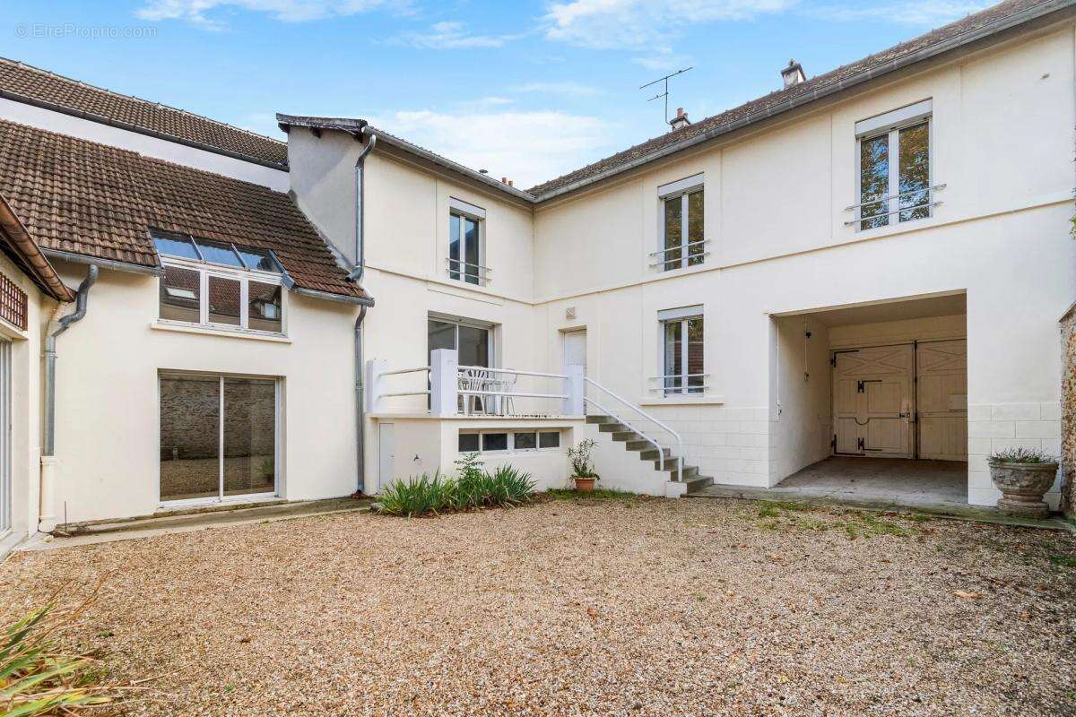 Maison à CHAMBOURCY