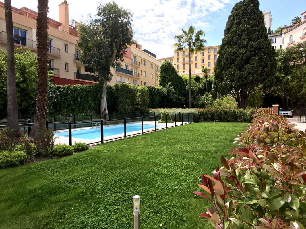 Appartement à MENTON