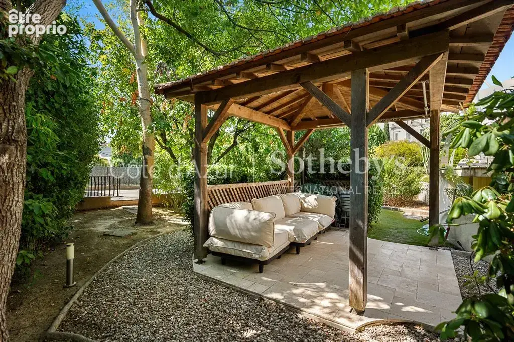 Cannes Petit Juas, villa Belle Époque de six chambres avec piscine - photo 20