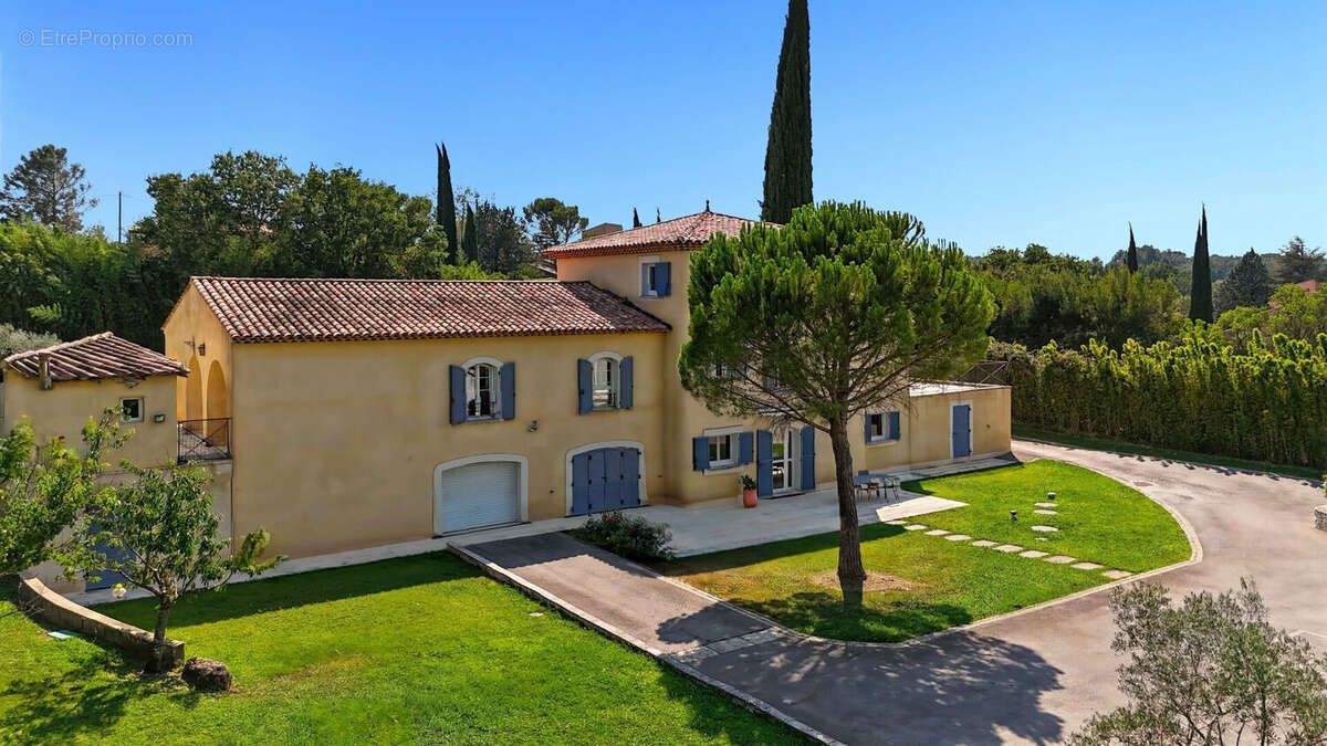 Maison à PEYNIER