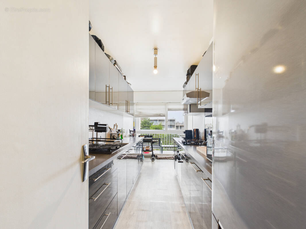 Appartement à SARTROUVILLE