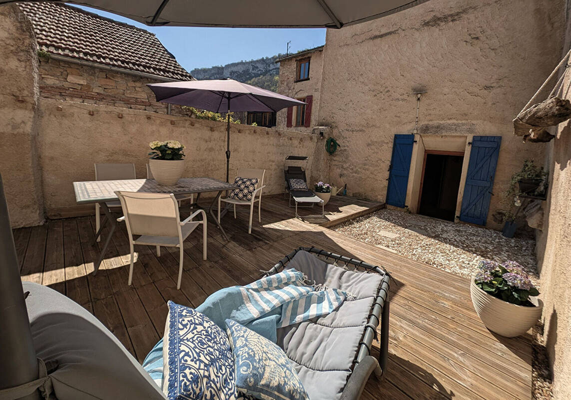 Maison à SAINT-ANTONIN-NOBLE-VAL