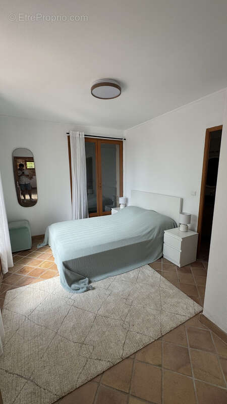 Maison à EZE