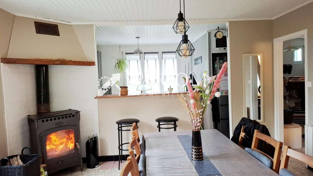 Maison à MAISNIERES