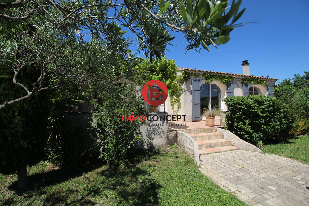 Maison à ROCHEFORT-DU-GARD