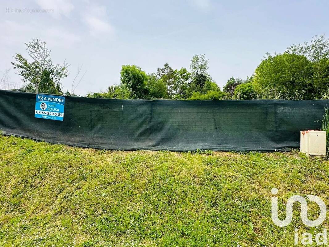 Photo 1 - Terrain à VIELLESEGURE