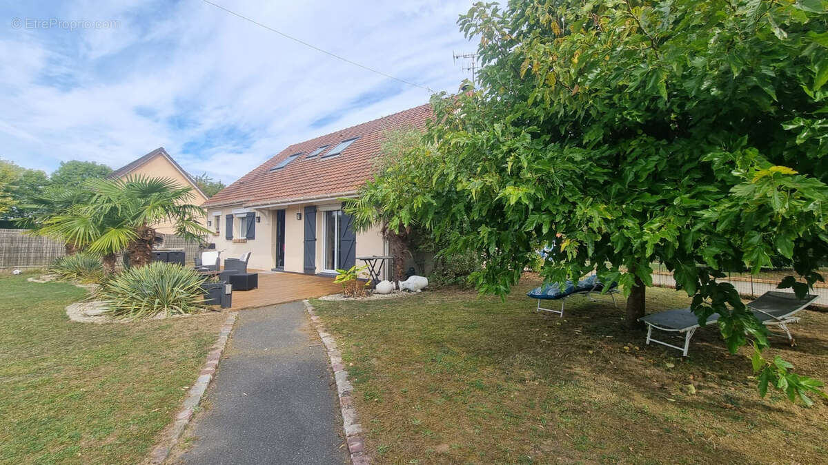 Maison à SAHURS