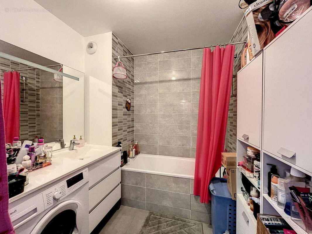 Appartement à CHENNEVIERES-SUR-MARNE