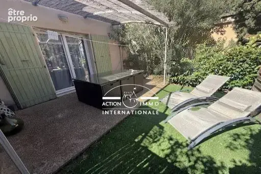 Photo Maison à Mouries au prix de 169 000€