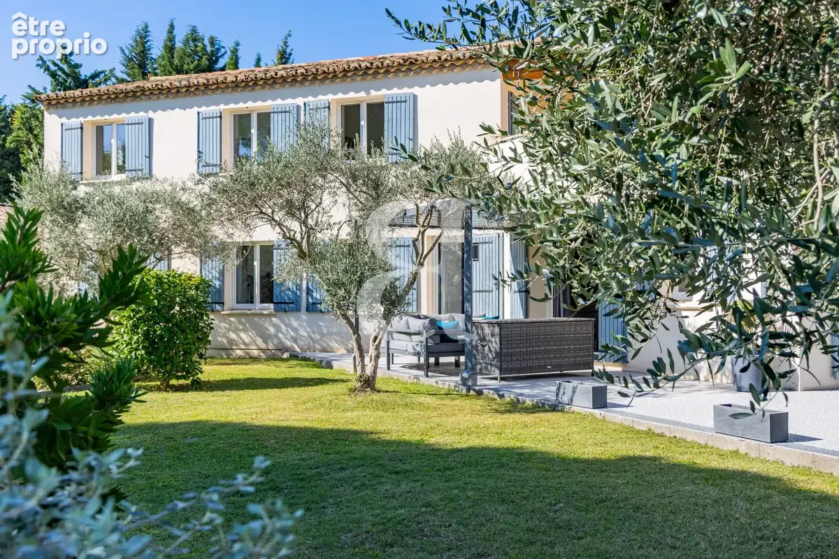 Maison 9 pièces 282 m² à vendre à Noves (13550) - photo 3