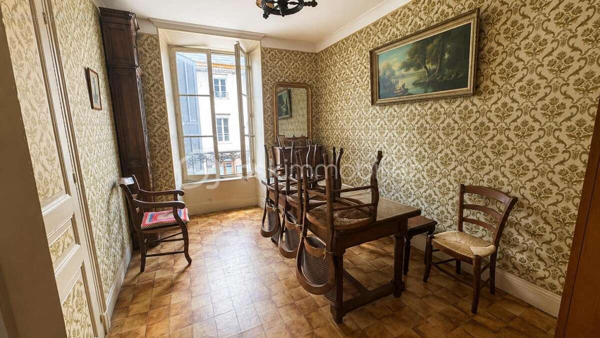 Appartement à LA MURE