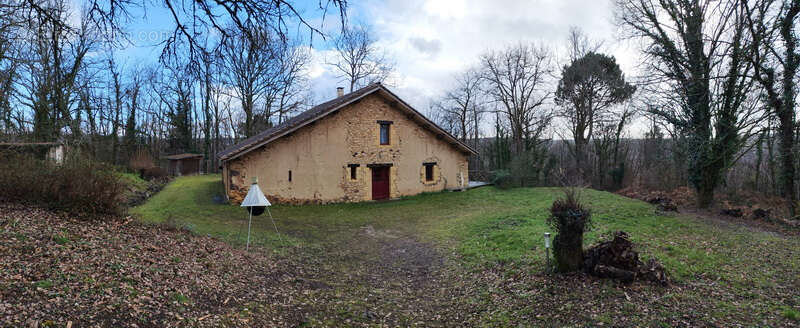 Maison à LE BUISSON-DE-CADOUIN