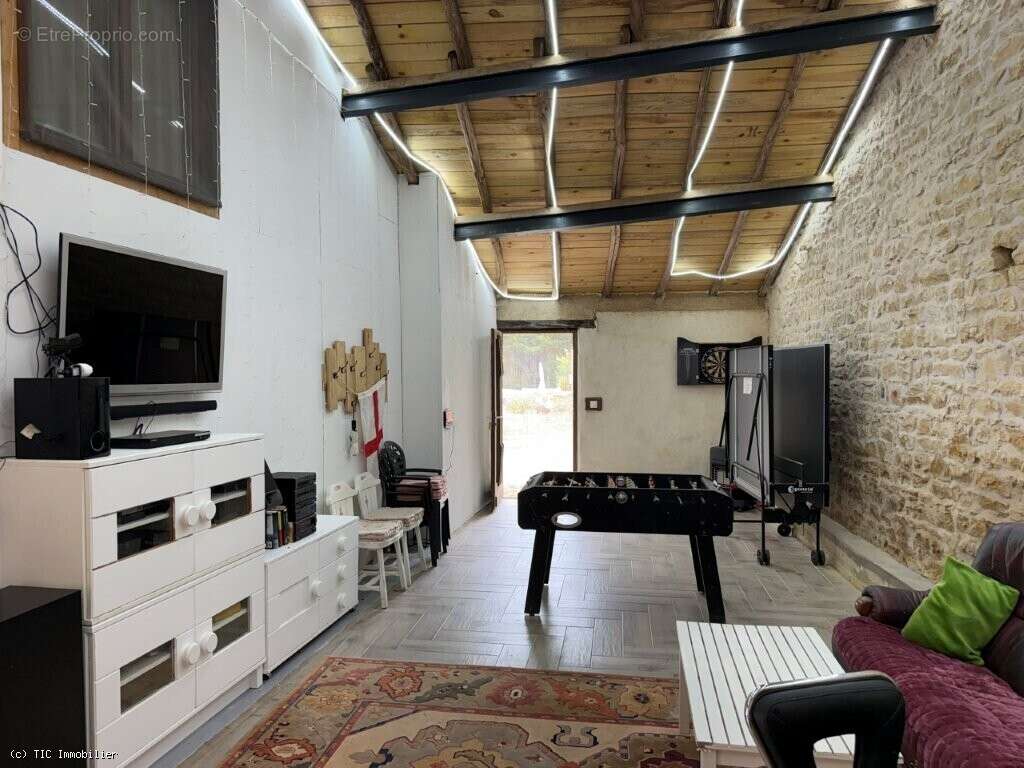 Propriété De Caractère Sur 2 Hectares Avec Deux Gîtes, Piscine Et Fort Potentiel De Développement - photo 40