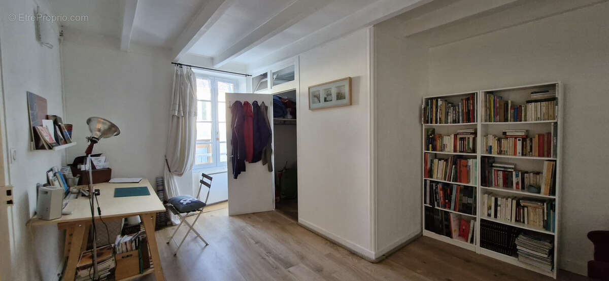 Maison à MORTAGNE-SUR-GIRONDE