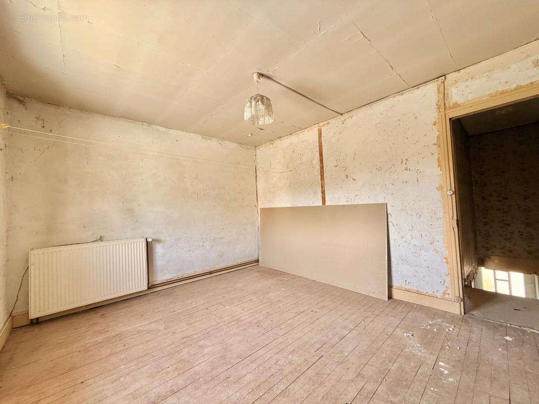Grande maison 176 m² avec extension – Fort potentiel – Lamarche-sur-Saône - photo 13