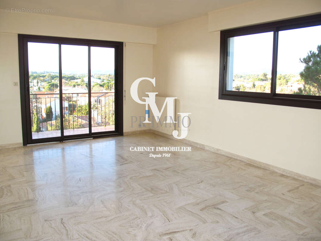 Appartement à SAINT-RAPHAEL
