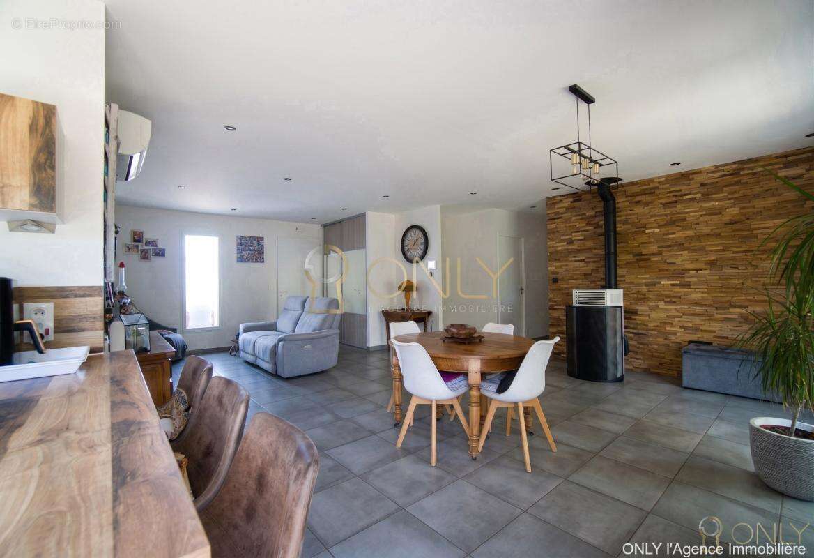 Sulignat - Maison Mitoyenne de plain-pied 110 m² à vendre - photo 7