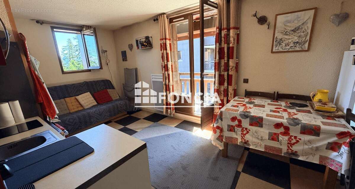 Appartement à RISOUL