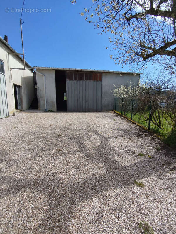 Maison à CUSSY-EN-MORVAN