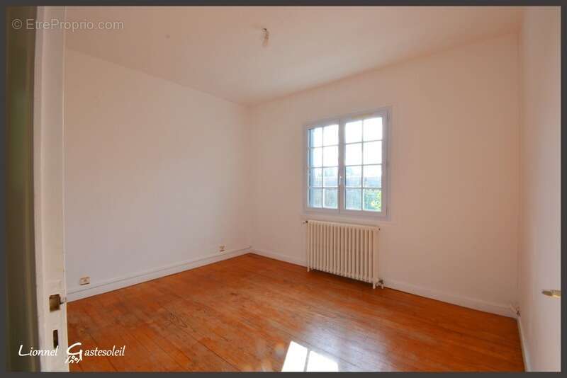 Maison à PINEUILH