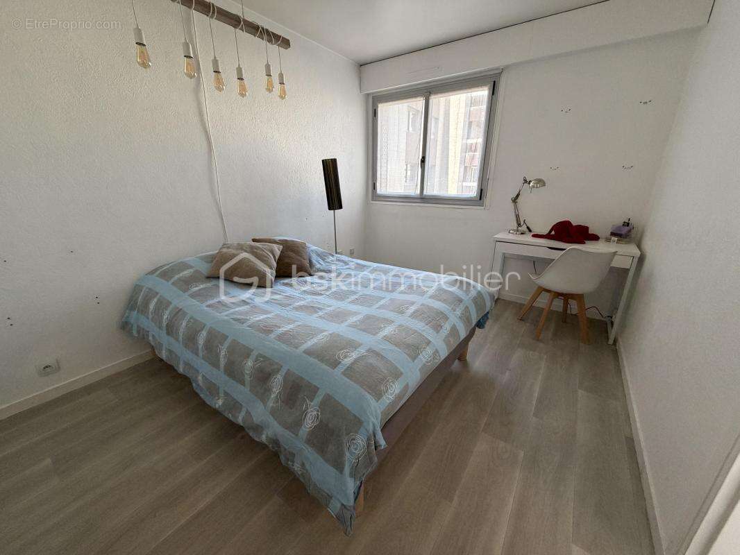 Appartement à PARIS-12E