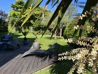 jardin devant - Maison à LARMOR-PLAGE