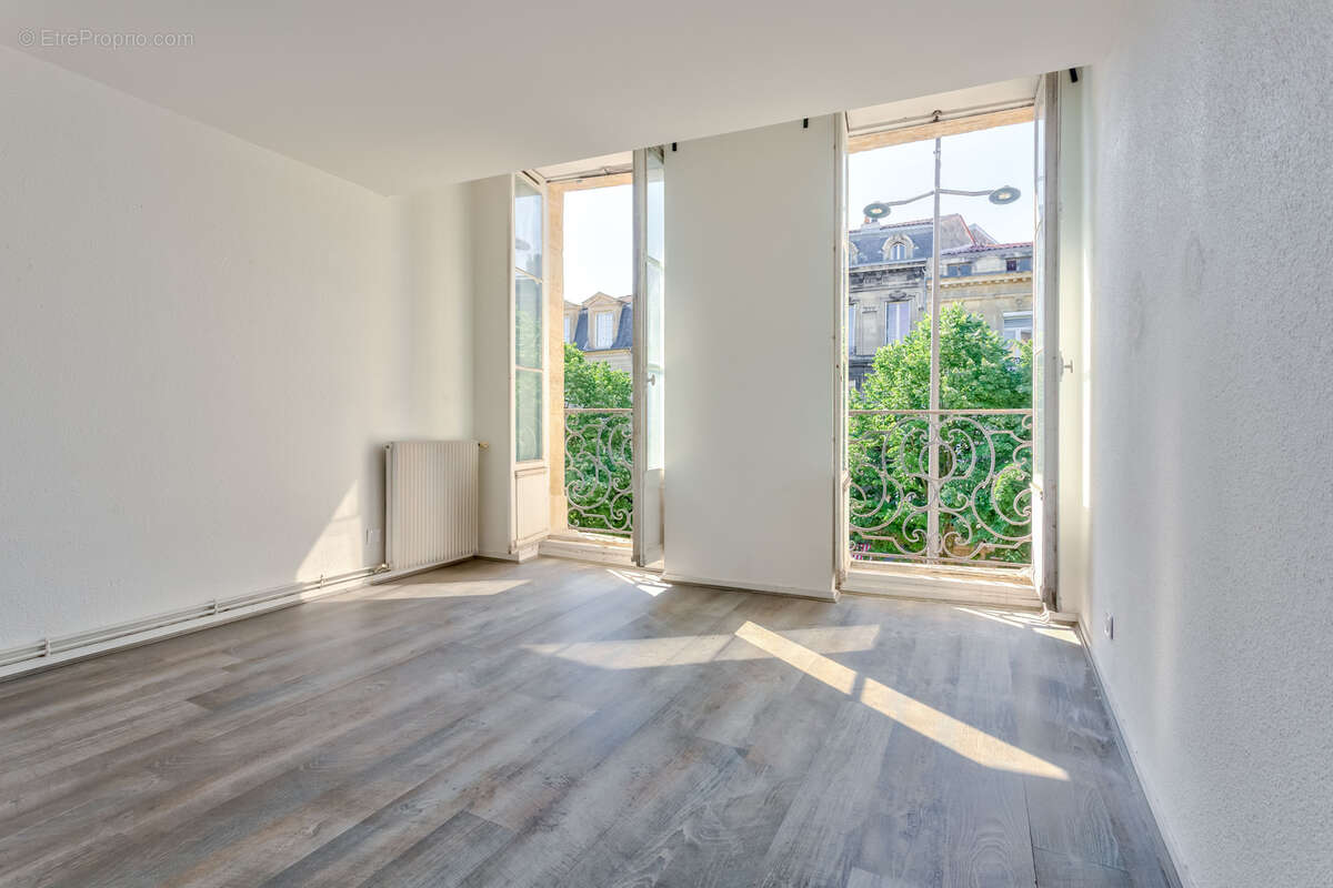 Appartement à BORDEAUX