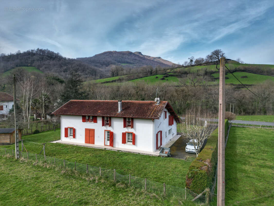 Maison à SAINT-JEAN-PIED-DE-PORT