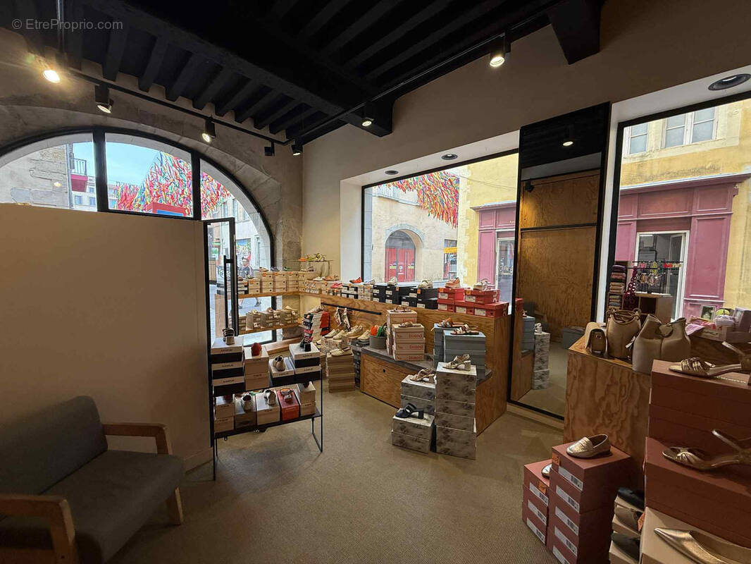 Commerce à CARCASSONNE