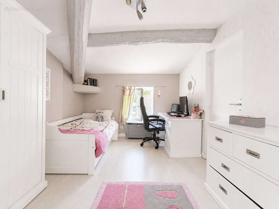 Maison 170 m² à Royat  - photo 7