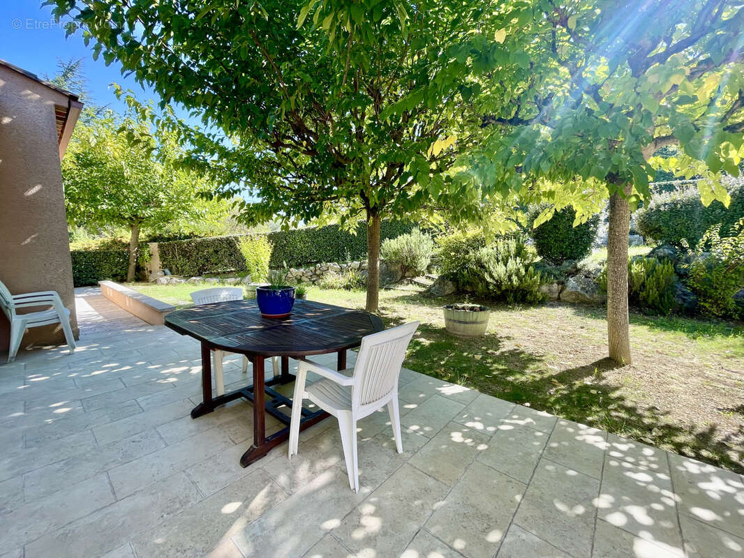 Maison à VAISON-LA-ROMAINE