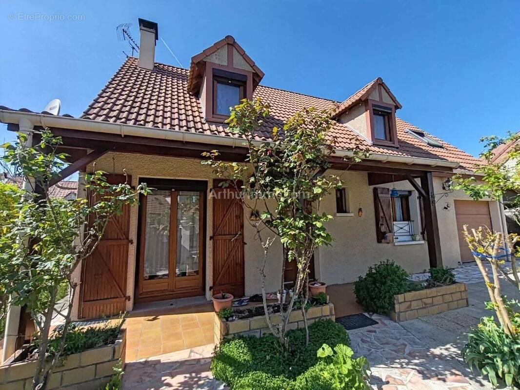 Maison à VILLENEUVE-SAINT-GEORGES