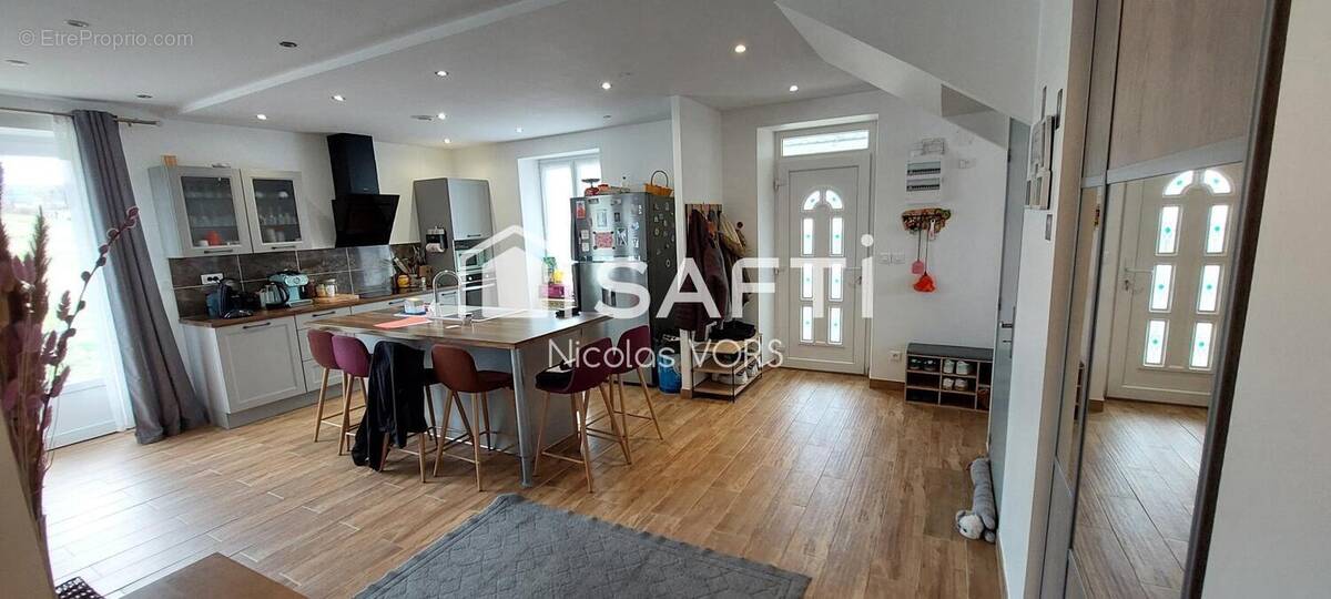 Photo 1 - Maison à SEVERAC-LE-CHATEAU