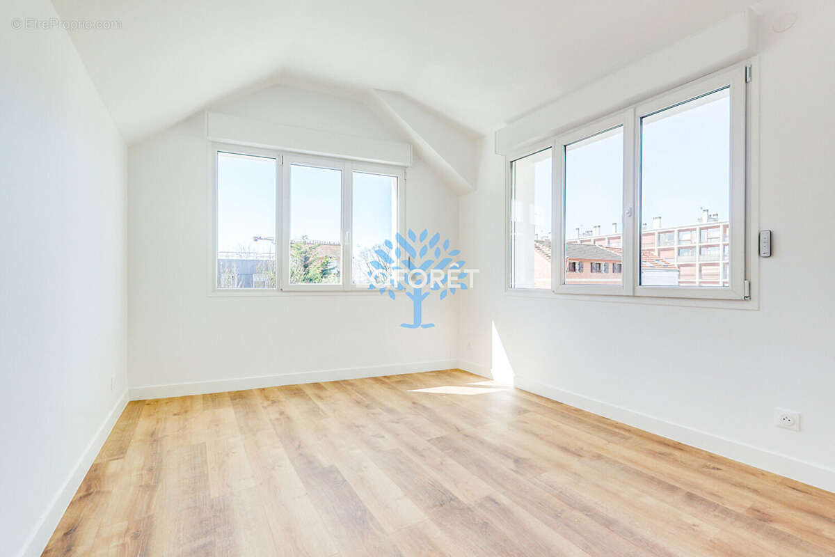 Maison à FONTENAY-SOUS-BOIS