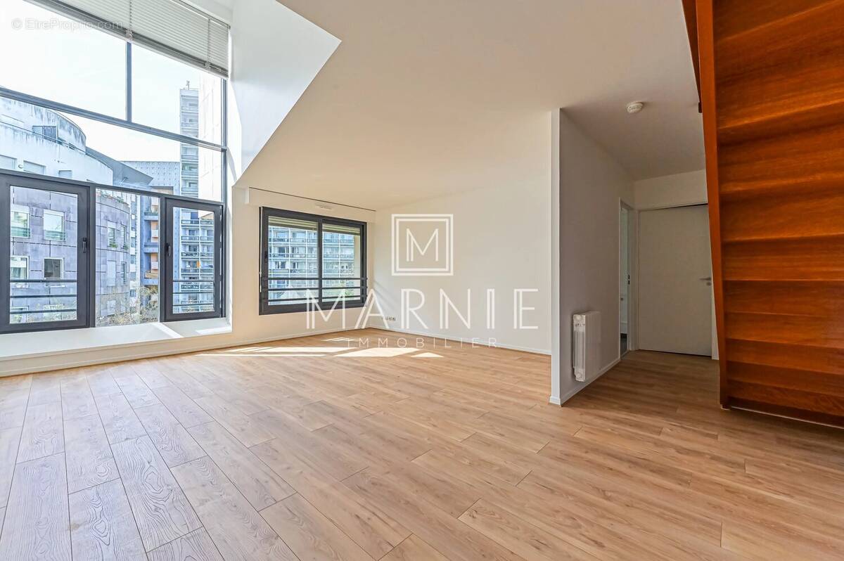 Appartement à PARIS-15E