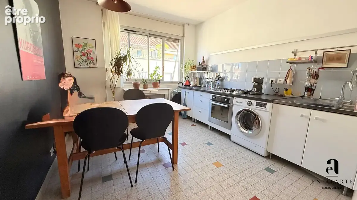 Grand appartement T3 très lumineux au dernier étage, traversant Est/Ouest - photo 7