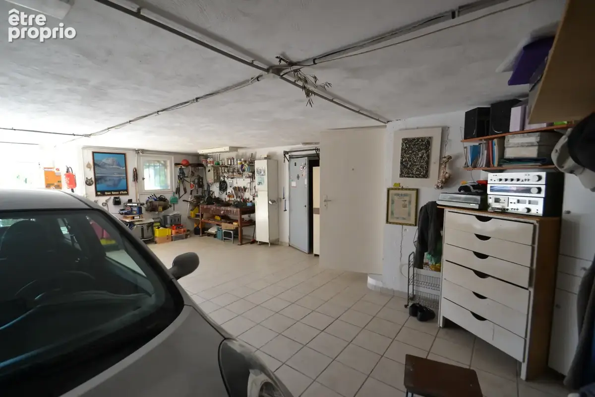 Biot residentiel superbe maison 5/6 pieces terrain 1500 m2 piscine. - photo 18