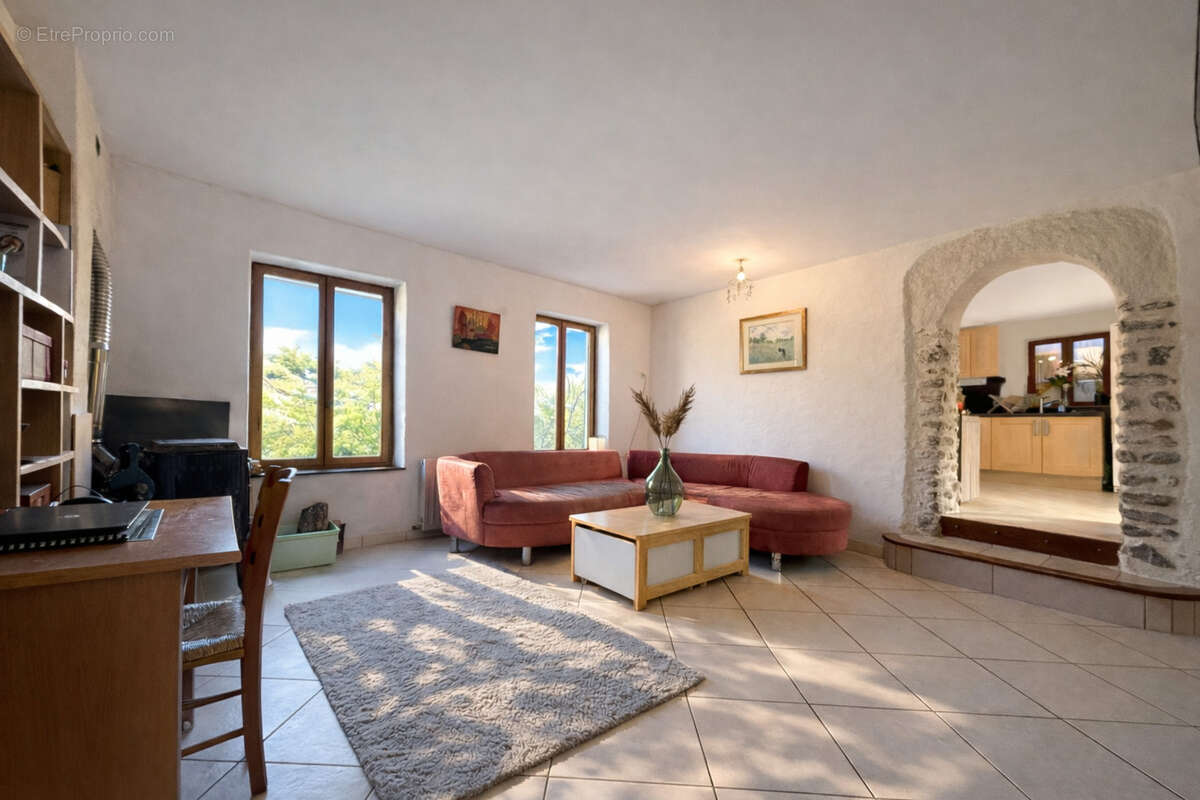 Maison à LIMONY