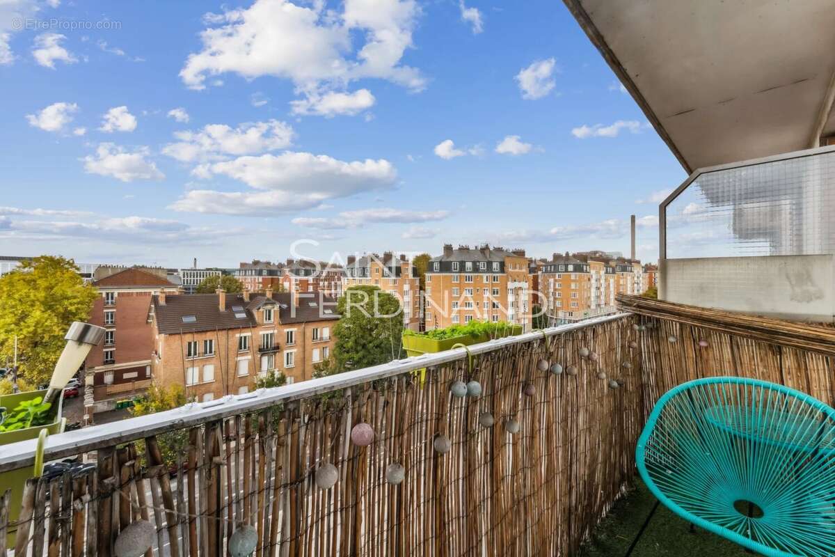 Appartement à PARIS-17E