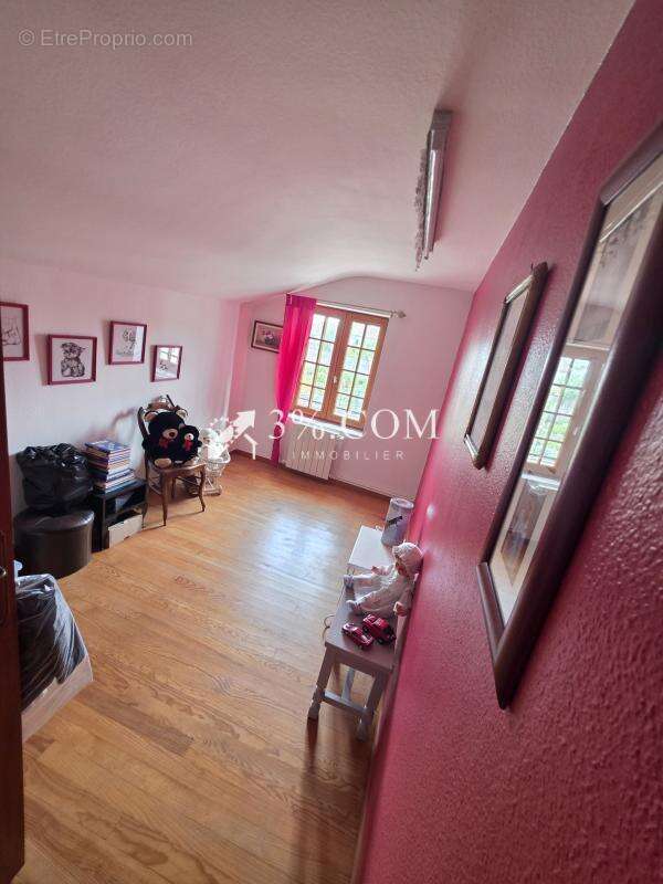 Spacieuse Maison Familiale de 340 m2 à Damelevieres (54360) - photo 22