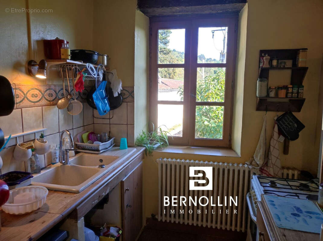 Maison à COURMANGOUX